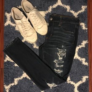 AEO Ripped Jegging